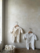 Livea lace geboortepakje