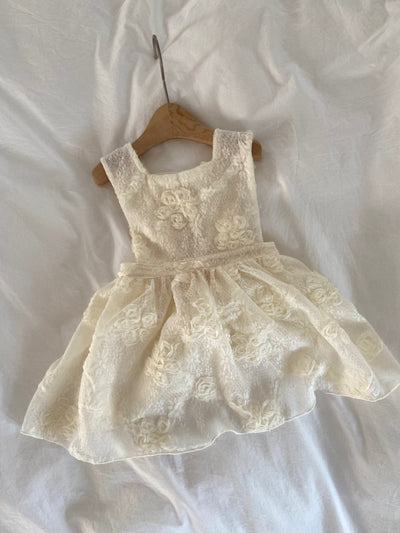 Lyza-Lagenkleid