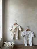 Livea lace geboortepakje - Newborn pakje - Petite Amé